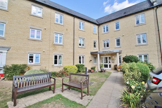 Otters Court, Witney, photo 1