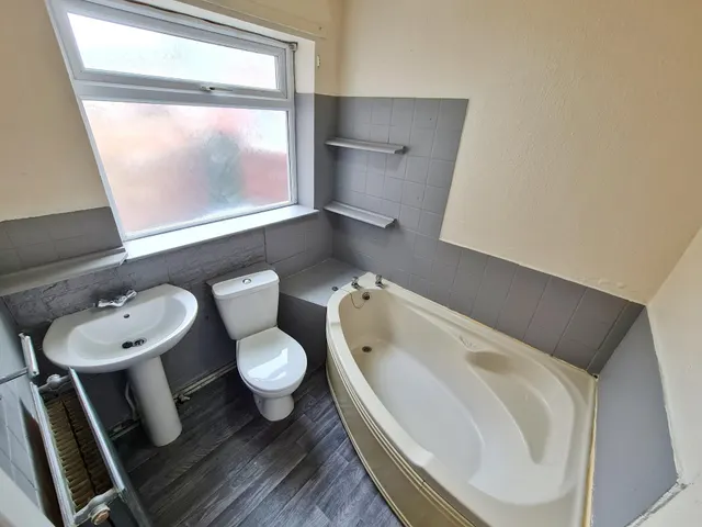 St Anns Street, Sale Moor, M33, photo 3