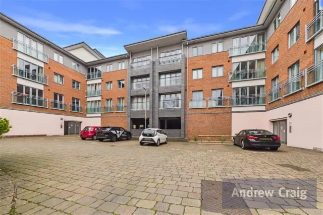 1 bedroom flat, Cameronian Square, Gateshead, NE8