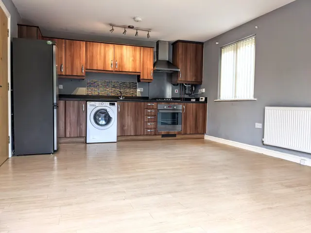 Meadow View, Tyla Garw, CF72, photo 2