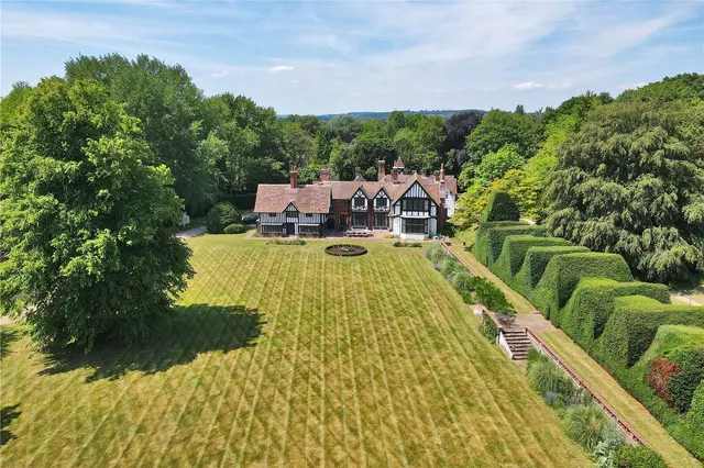 Vicarage Road, Yalding, ME18, photo 1