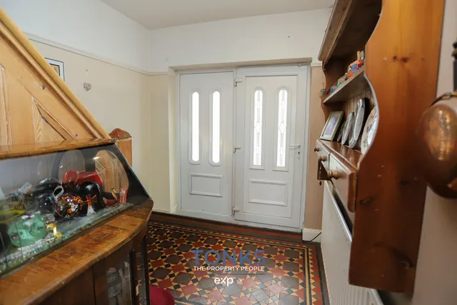 High Haden Crescent, Cradley Heath, B64, photo 3
