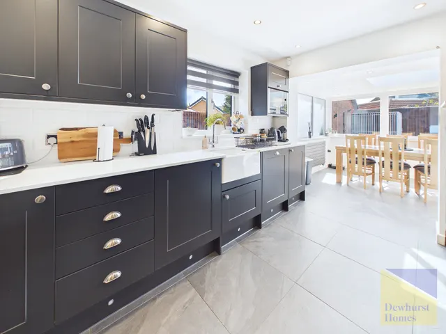 Photo 3 — The Oaks, Walton-le-Dale, Preston, Lancashire, PR5 4LT