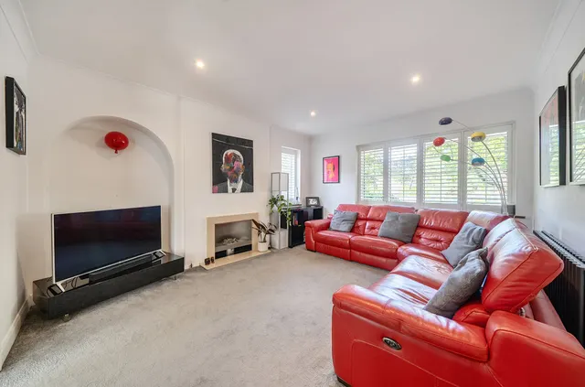 Photo 2 — Priestlands Park Road, Sidcup, DA15 7HJ