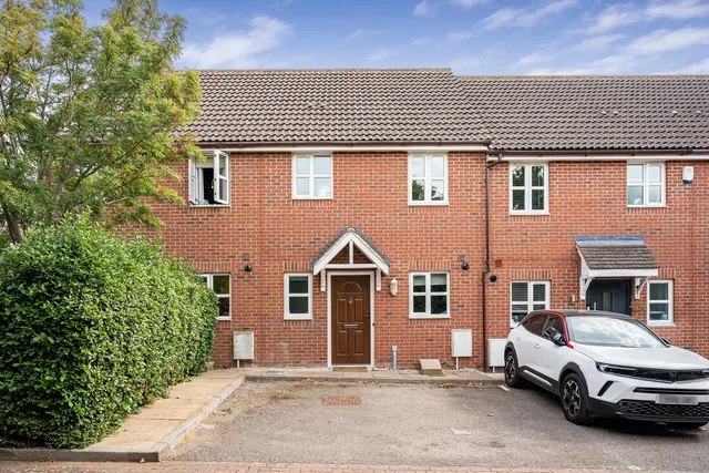 Rowan Close, Ambrosden, photo 1