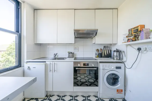 Photo 3 — Rampayne Street, London, SW1V