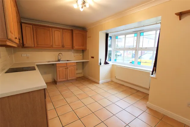 Photo 2 — Alexandra Road, Great Wakering, Southend-on-Sea, SS3