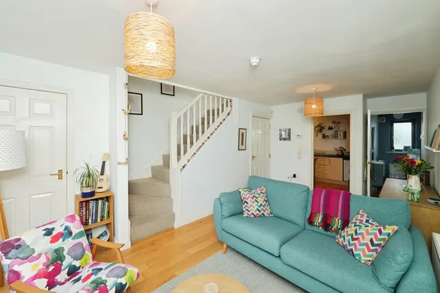Photo 2 — Myrtle Street, BRISTOL, Avon, BS3