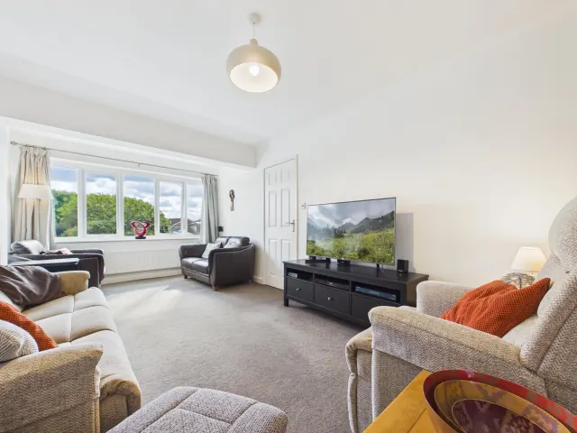 Orchard Close, Blundeston, photo 3
