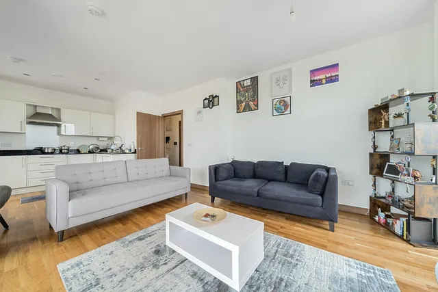 Photo 3 — Telcon Way, SE10