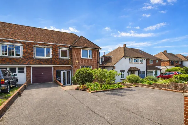Evelegh Road, Farlington, PO6, photo 1
