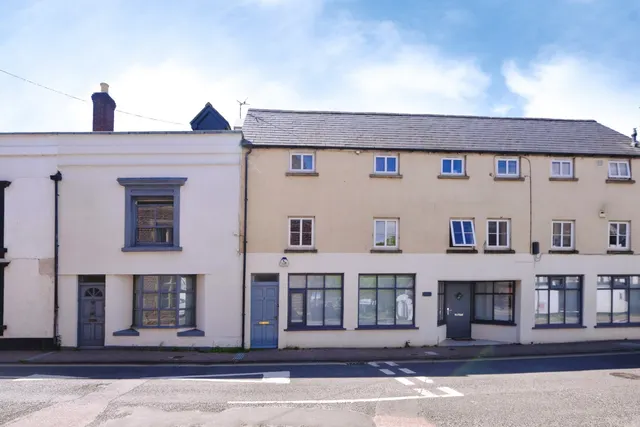 St. James Street, Monmouth, NP25, photo 1