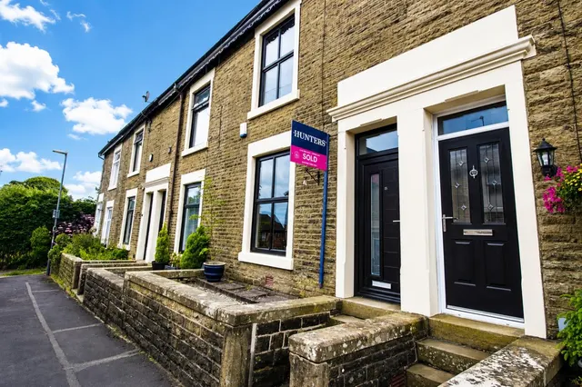 Elliott Avenue, Darwen, photo 1