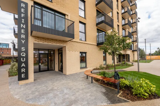 Showflat 2 (2 Bed), Refinery Square, London, photo 1