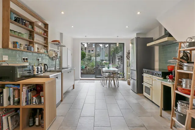 Tavistock Terrace, London, photo 1