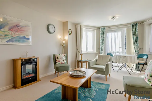 Avenue Road, Lymington, SO41, photo 2