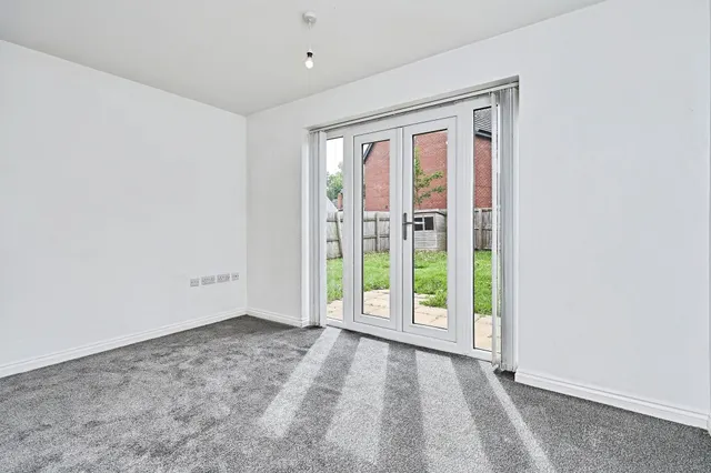 Rosemary Road, Tipton, DY4, photo 3