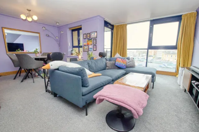 Photo 2 — 85 Canute Road, Ocean Village, Southampton, Hampshire, SO14 3FY
