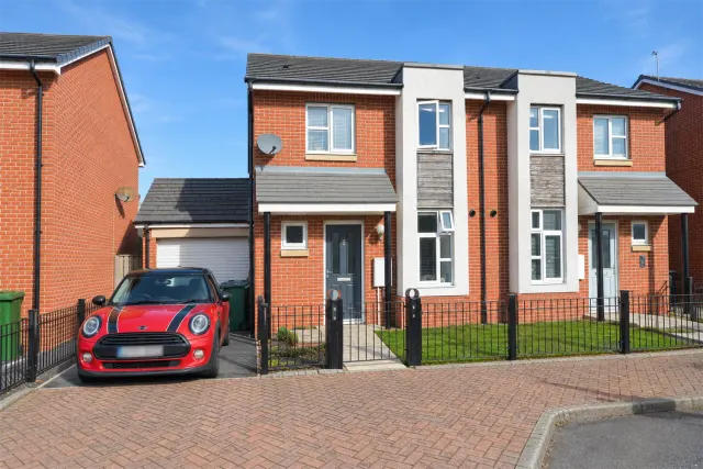 Clover Way, South Shields, NE34, photo 1