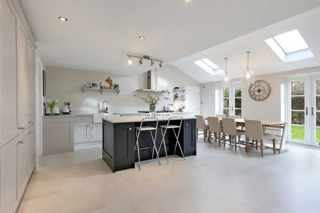 Kite Wood Road, Penn, HP10, photo 2