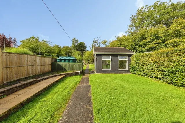 Llannon Road, Pontyberem, SA15, photo 2