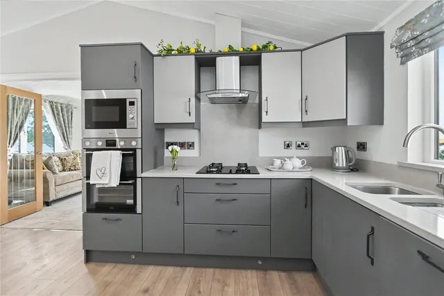 West Chevin Road, Menston, LS29, photo 3