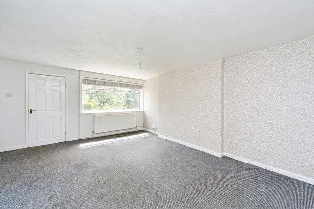 Helton Close, Prenton, CH43, photo 3