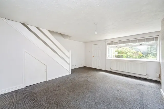 Helton Close, Prenton, CH43, photo 2