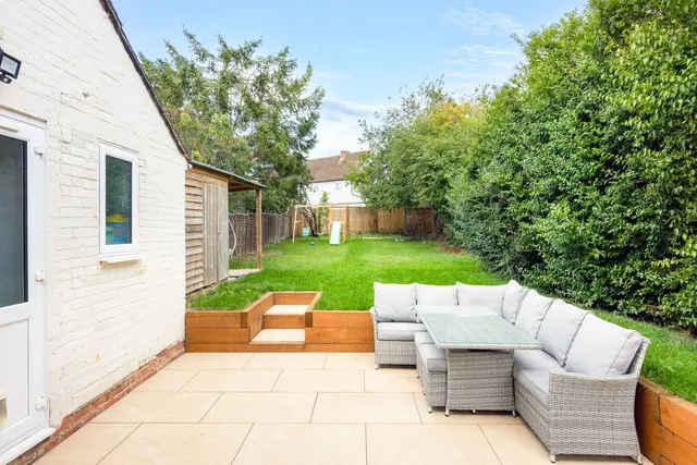 Oak Avenue, Charlton Kings, GL52, photo 2
