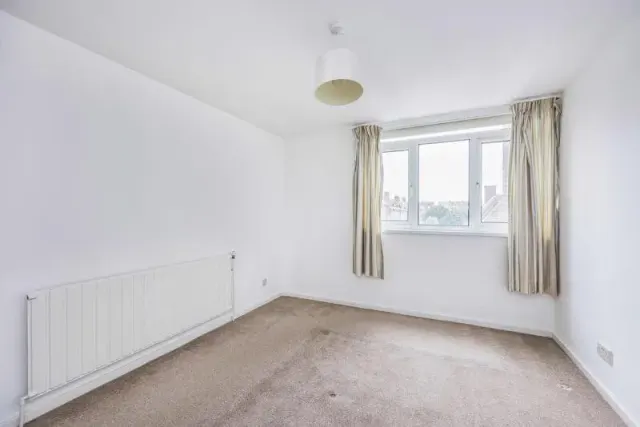 Hind Grove, London, E14, photo 3