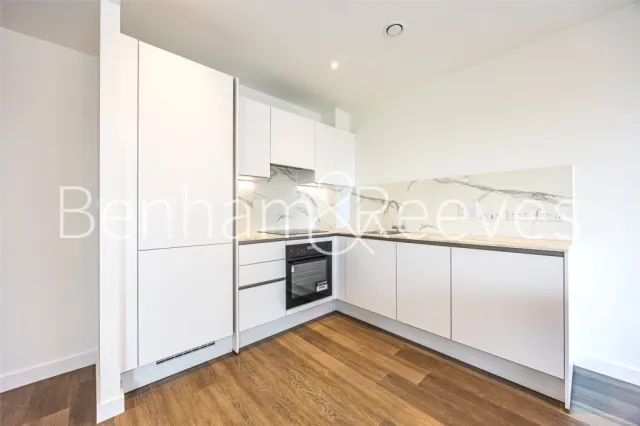 Horn Lane, Acton, W3, photo 2