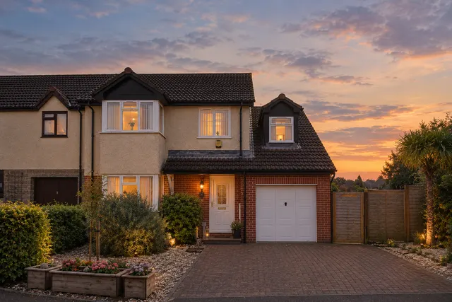 St. Peters Close, Ilton, TA19, photo 1