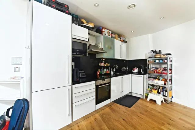 Photo 3 — Fairfield Road, CROYDON, Surrey, CR0