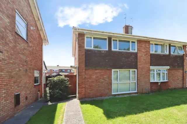 Mallard Close, BRISTOL, Avon, BS37, photo 1