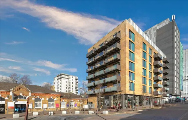 Station Approach, Walthamstow, E17, photo 1