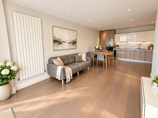 Queenshurst Square, Kingston upon Tham, KT2, photo 3
