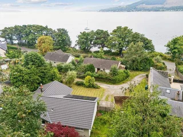 Shore Road, Cove, G84, photo 2