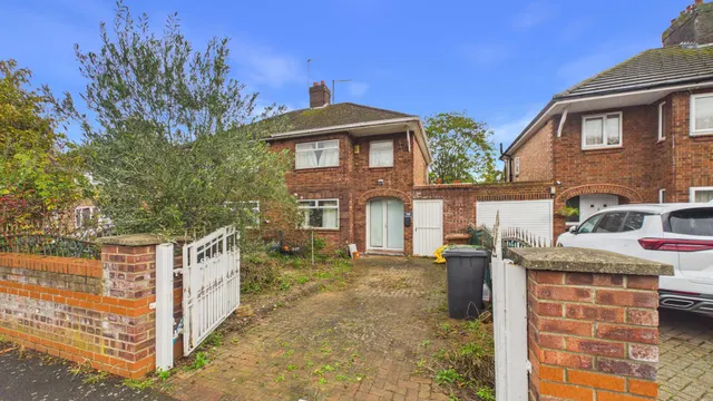 3 bedroom house, Paston Lane, Peterborough, PE4