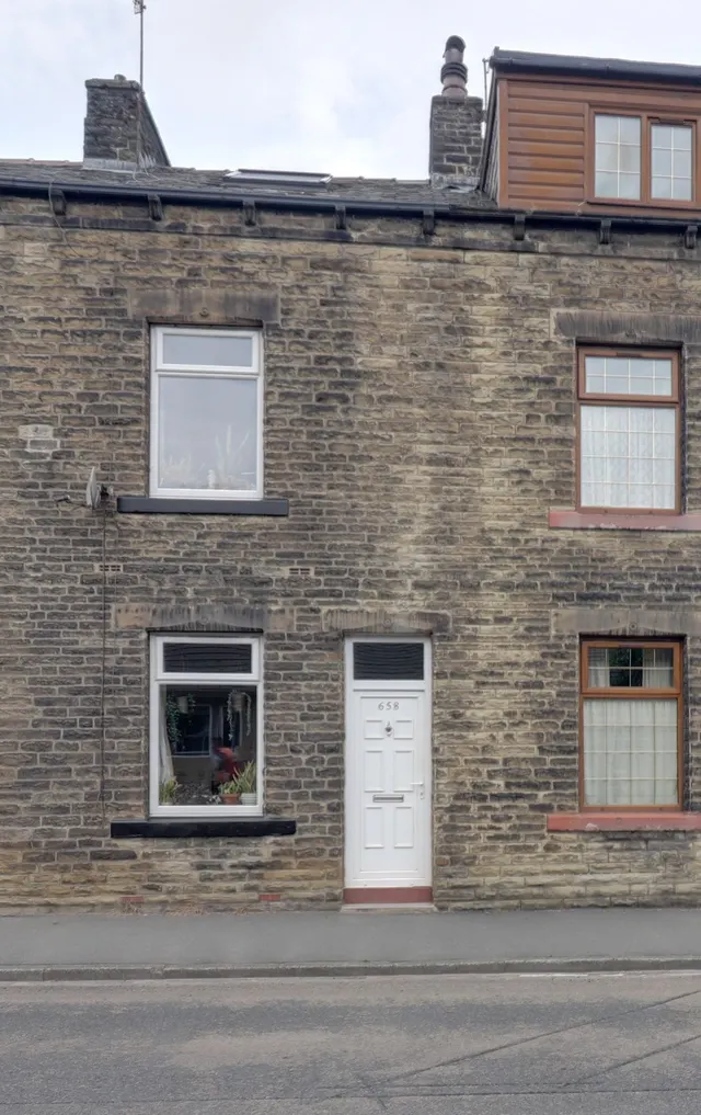 Rochdale Road, Todmorden, OL14, photo 1