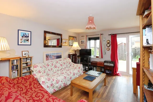 Photo 2 — Myrtle Crescent, SHEFFIELD, South Yorkshire, S2