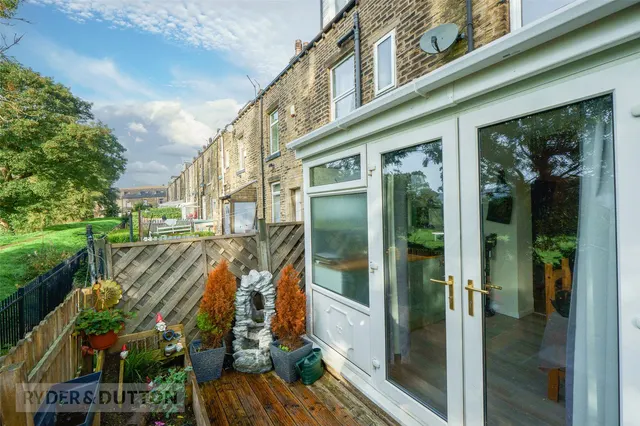 Edward Street, Sowerby Bridge, HX6, photo 1