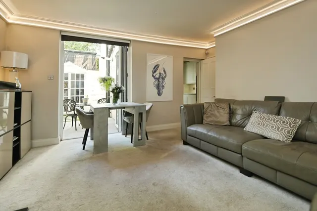 Lansdowne Place, Hove, BN3, photo 2