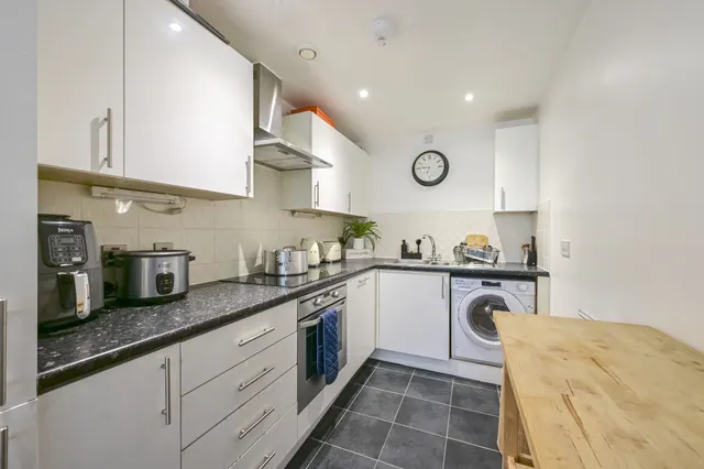 Photo 3 — 47 Phoenix Way, The Trinity, London