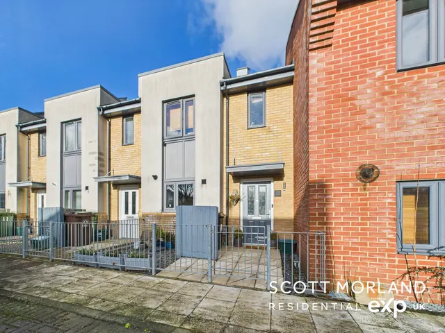 2 bedroom house — Taverner Close, Basingstoke, RG21 4JF