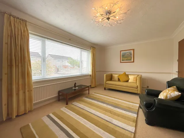 Photo 3 — Maesglas, Gorseinon, Swansea, West Glamorgan, SA4 6HZ