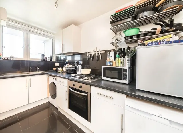 Photo 3 — Nunhead Crescent, Peckham, SE15