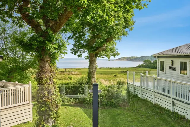 Thorness Lane, Cowes, PO31, photo 1