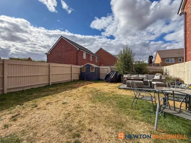 Halifax Road, Fernwood, NG24, photo 3