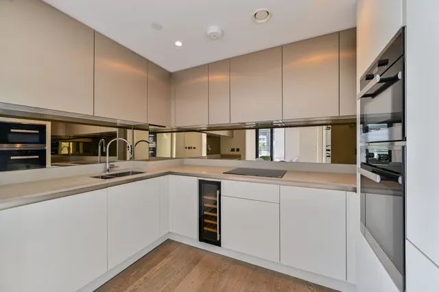 Photo 3 — Apartment 34, 27 Albert Embankment, LONDON
