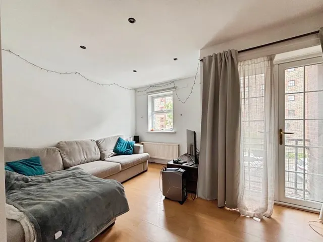Llansannor Drive, Cardiff Bay, CF10, photo 3